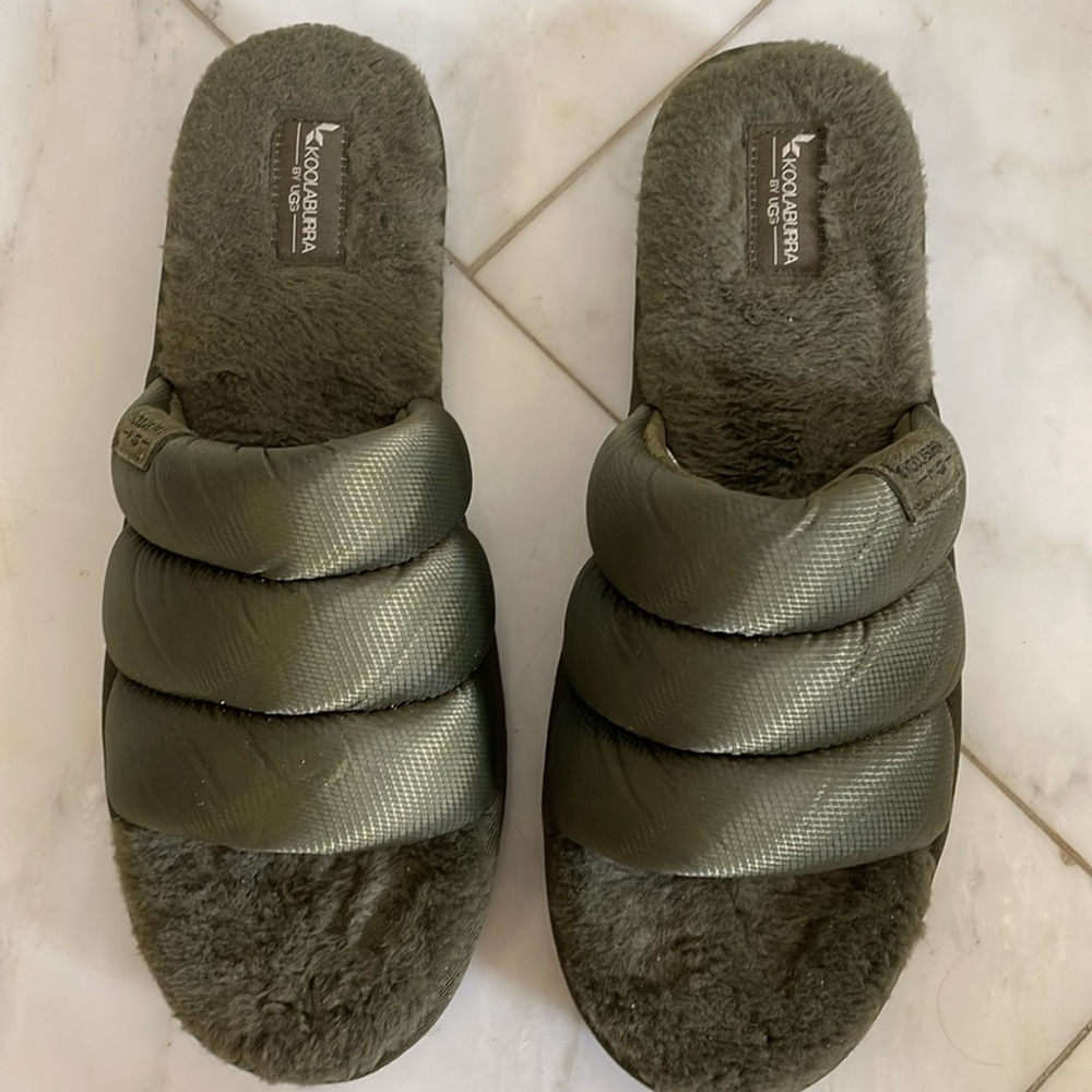 NWOT Koolaburra by UGG, men’s 12, army green slippers comfort slip on fuzzy - Picture 4 of 7